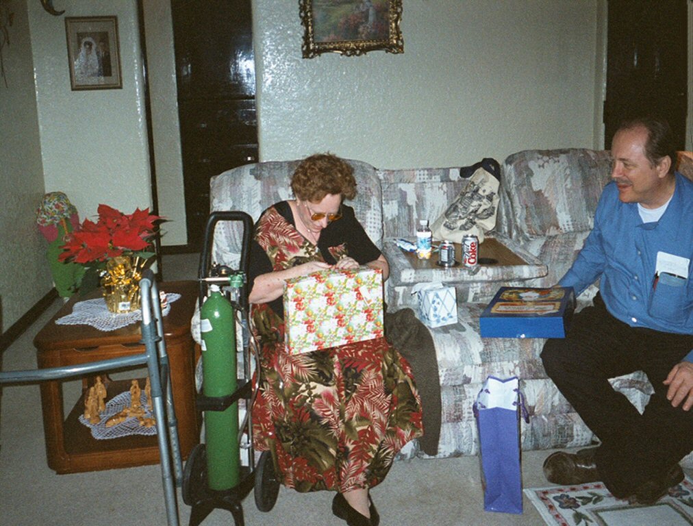 [2001christmas.jpg]